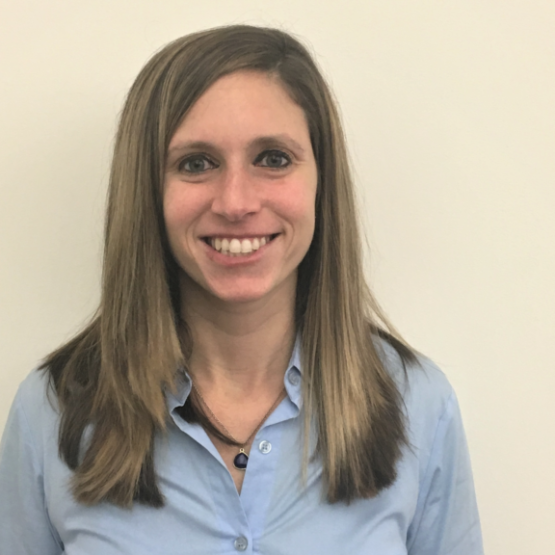 Allison Toll headshot